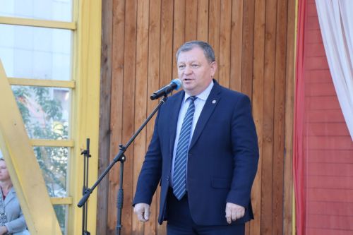 День российского предпринимательства в Нурлате отметили большим праздничным концертом