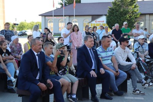 День российского предпринимательства в Нурлате отметили большим праздничным концертом
