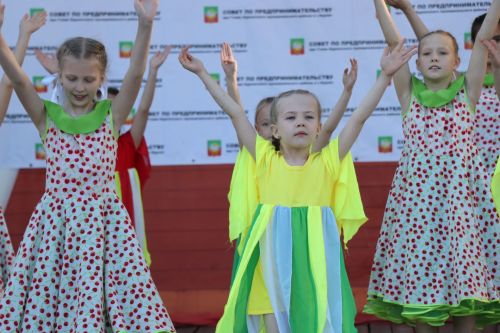 День российского предпринимательства в Нурлате отметили большим праздничным концертом