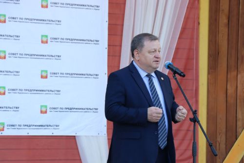 День российского предпринимательства в Нурлате отметили большим праздничным концертом