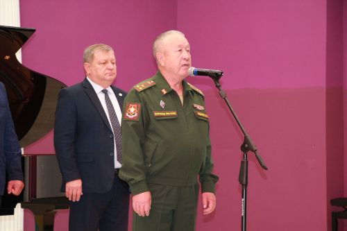 В Нурлате открыли новый цикл благотворительных концертов в поддержку бойцов