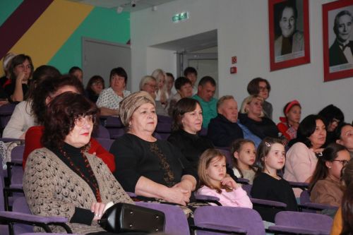 В Нурлате открыли новый цикл благотворительных концертов в поддержку бойцов