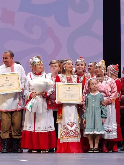 Артамоновы из Нурлата взяли бронзу на фестивале родословной в Казани