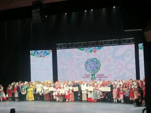 Артамоновы из Нурлата взяли бронзу на фестивале родословной в Казани