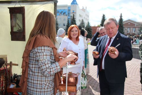 Августовская конференция в Нурлатском районе началась с большой выставки