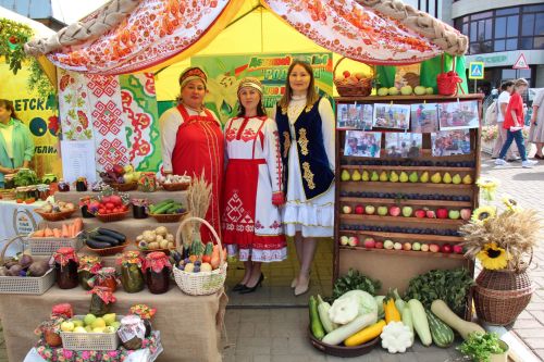 Августовская конференция в Нурлатском районе началась с большой выставки