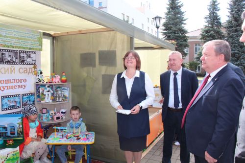 Августовская конференция в Нурлатском районе началась с большой выставки