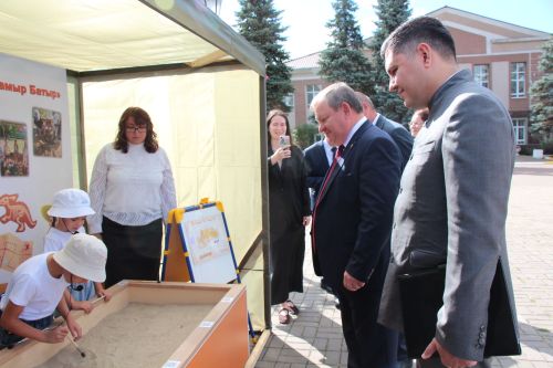 Августовская конференция в Нурлатском районе началась с большой выставки