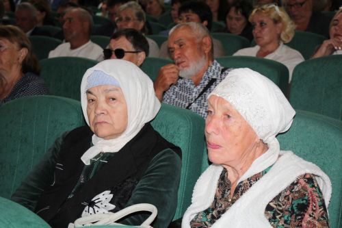 В Нурлате почтили память государственного деятеля России Алмаза Ахметшина