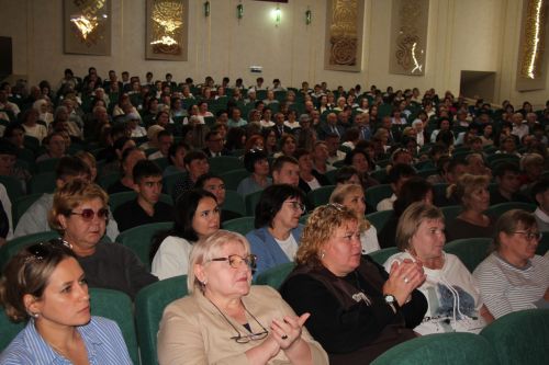 В Нурлате почтили память государственного деятеля России Алмаза Ахметшина