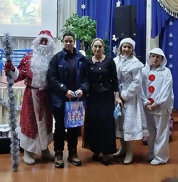 В новогоднюю ночь исполнились желания еще 16 детей Нурлатского района