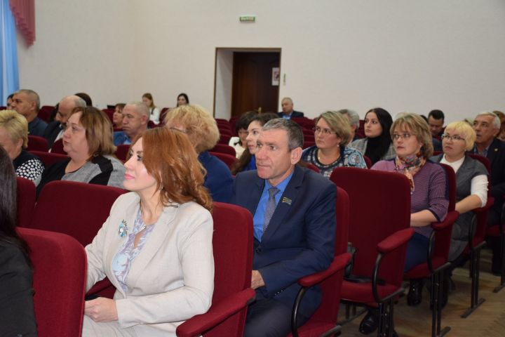 В Нурлате избрали делегатов на очередную конференцию регионального отделения партии «Единая Россия»