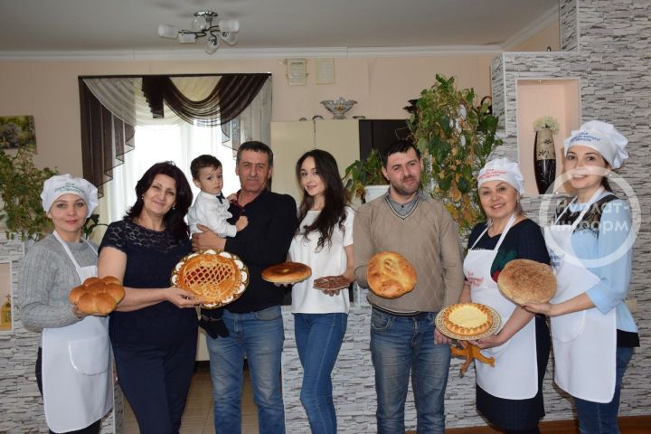 Многонациональный Нурлат раскрыл секреты армянской кухни