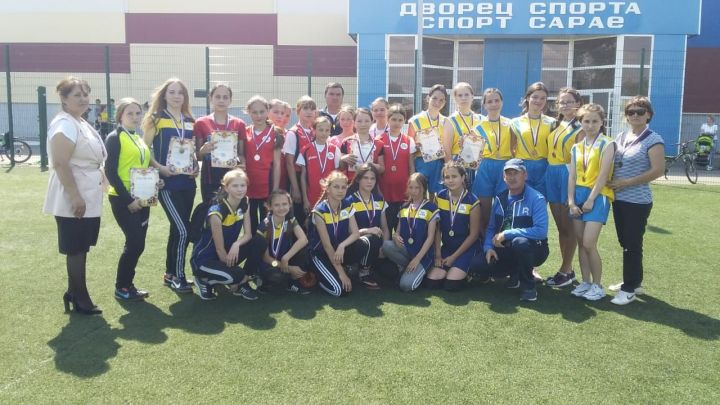 В Нурлате прошли районные соревнования по мини-футболу