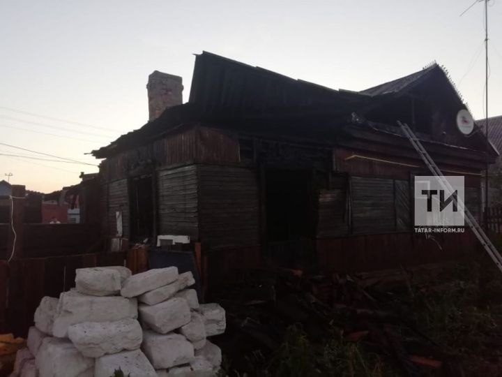 В Татарстане на пожаре в частном доме погибли трехлетний мальчик и годовалая девочка