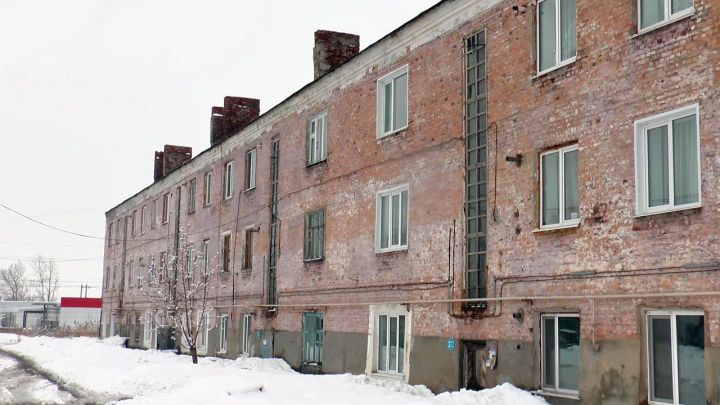 В 48 доме по улице Куйбышева начали ремонт крыши