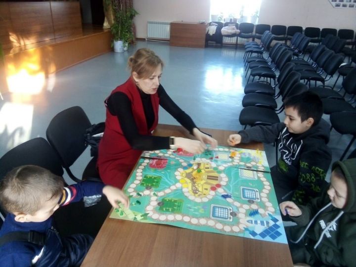 В Нурлатском КЦСОН «Гармония» прошла психологическая игра