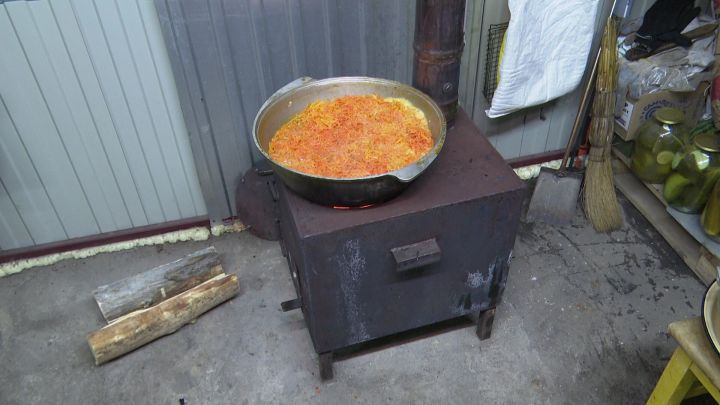 Нурлатские волонтеры движения «Вкусняшки для победы» продолжают трудиться не покладая рук