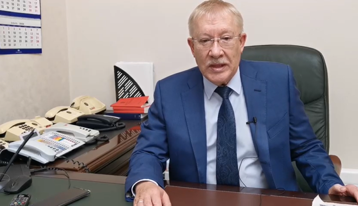 C Международным Днем матери  мам района поздравил Олег Морозов