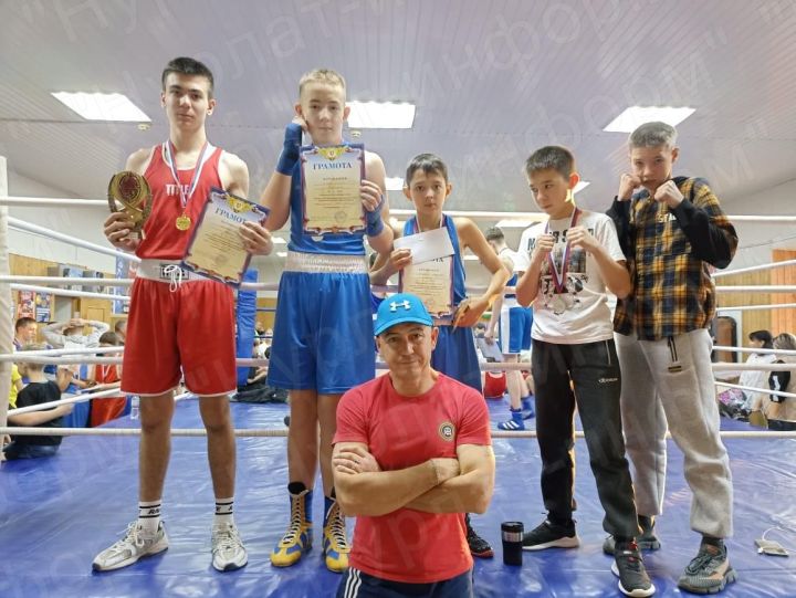 Юные боксеры Нурлата стали победителями турнира памяти Зиннура Абдрашитова