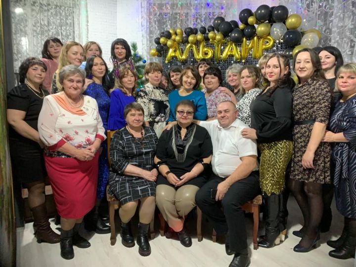 Журналисты и почтовики Нурлатского района вместе отметили Новый Год