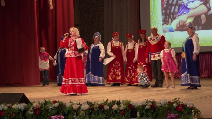 Семья Захаровых стала победителем фестиваля родословных