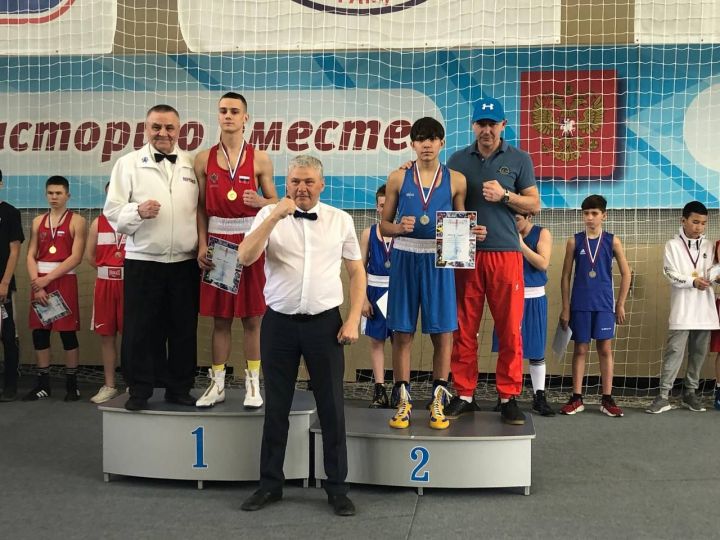 Нурлатские боксеры одержали победу в турнире по боксу