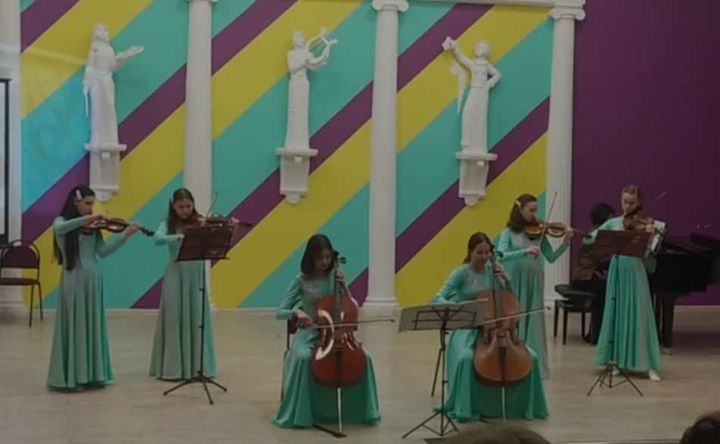 В Нурлатской детской школе искусств состоялся праздничный концерт