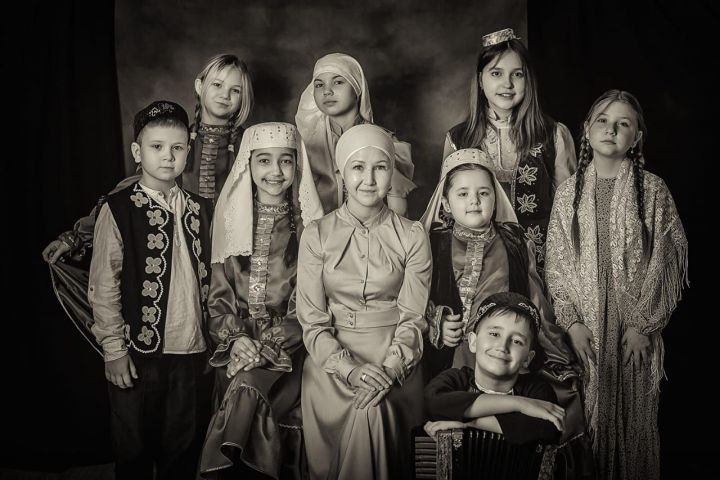 Юные нурлатцы приняли участие в фотосессии в стиле ретро