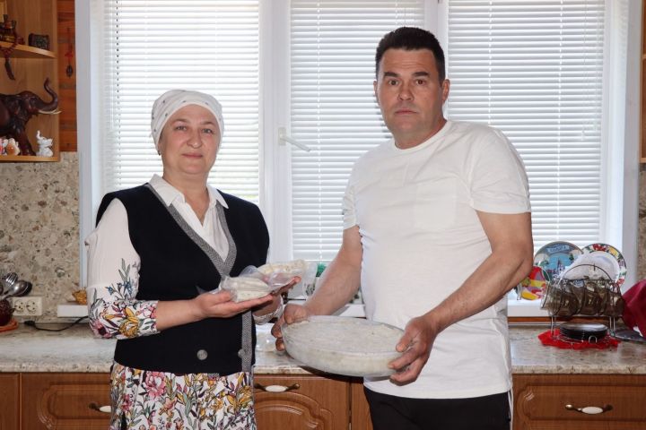 Наталья и Сергей Петровы из Нурлата помогают участникам СВО