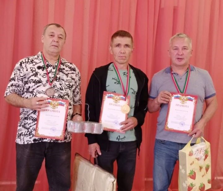 В Нурлате подвели итоги Чемпионата района по международным шашкам