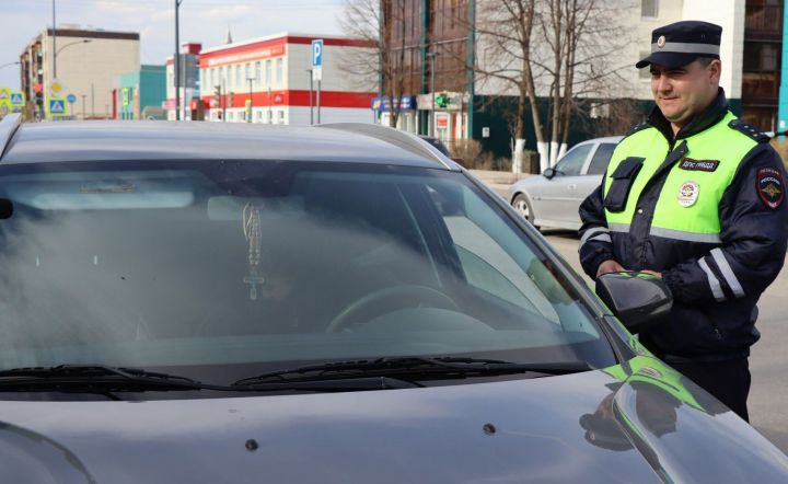 Татарстанцев предупредили о проверках водителей в грядущие праздники