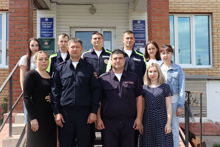 Благородная и сложная служба нурлатских работников ГИБДД обеспечивает безопасность на дорогах