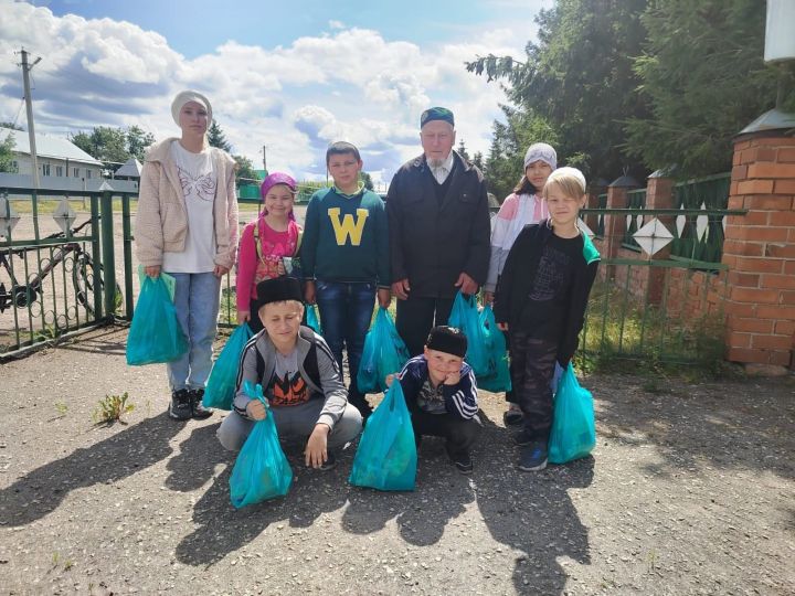 При мечетях Нурлатского района и в этом году работают летние мусульманские лагеря для детей
