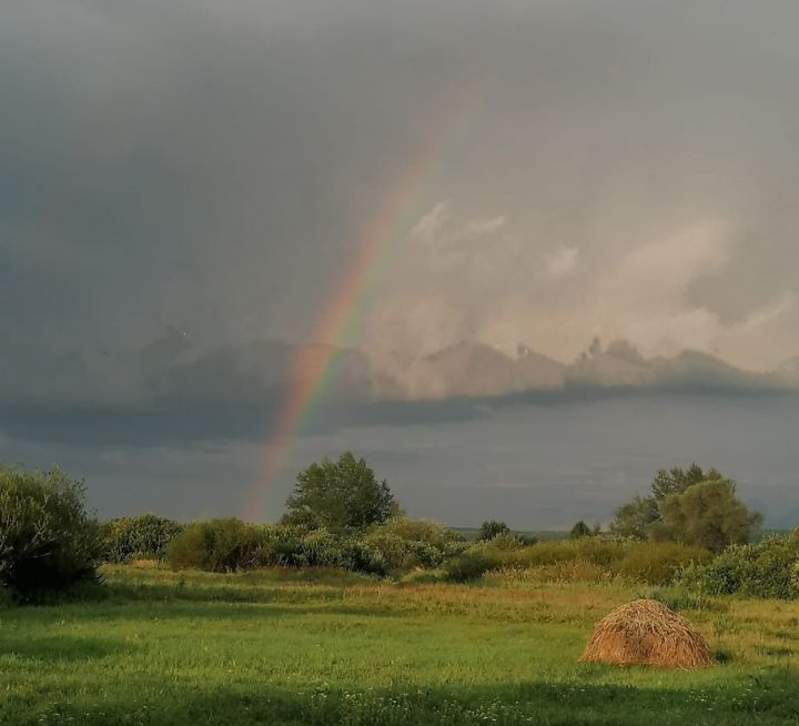 Лилия Рябова отправила фотографию радуги на конкурс фотографий