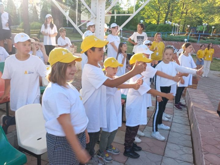 В детском оздоровительном лагере «Вишнёвая поляна» началась третья смена