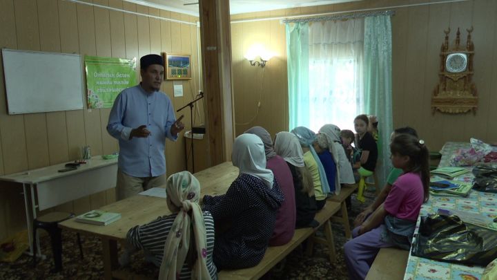 В этом году при мечетях Нурлатского района работали 18 мусульманских лагерей