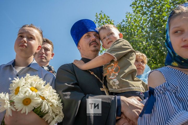 В Казани в день семьи, любви и верности откроется фотовыставка детей-сирот, которые ищут семью