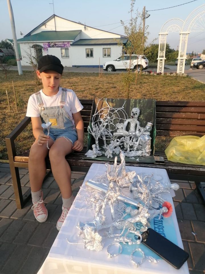 В Нурлатском детском саду состоялся мастер-класс «Волшебная фольга»