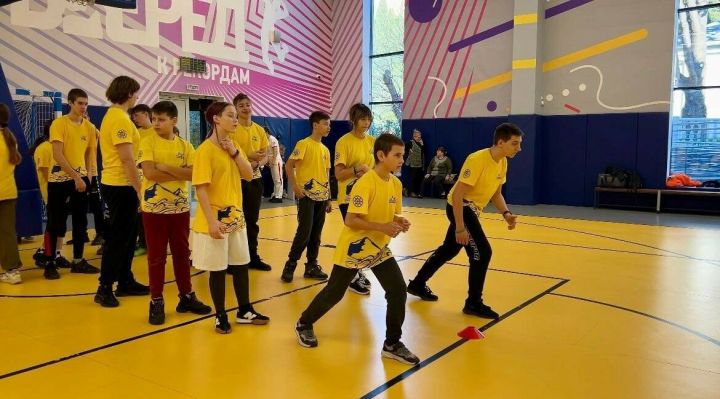 В крымском центре «Сәләт — Ак Барс» в сдаче норм ГТО участвовали спортсмены из ЛНР