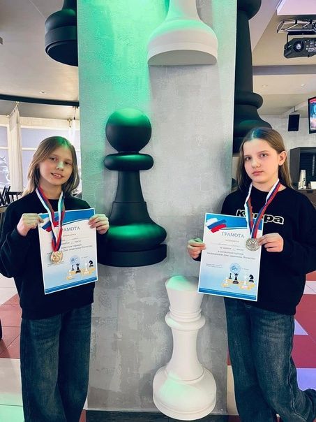 Юные нурлатские шахматистки завоевали серебро на турнире, прошедшем в Ульяновской области