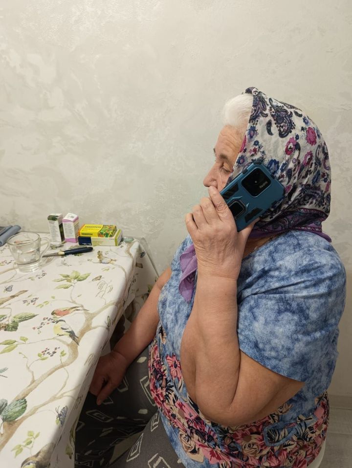 Бабушка Миннеруй из Нурлата рассказала, как попалась на уловки мошенников