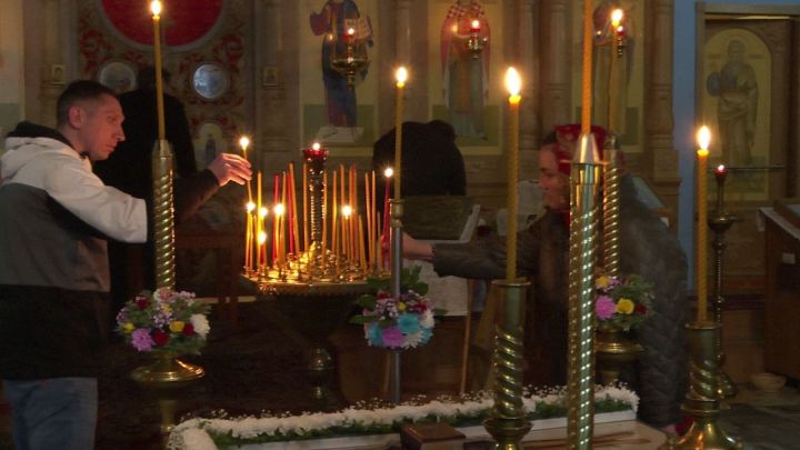 Ночное Пасхальное богослужение в храме пророка Божия Илии