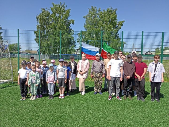 При Кульбаево-Марасинской школе работают летний оздоровительный лагерь «Дружба» и трудовой лагерь «Патриот»