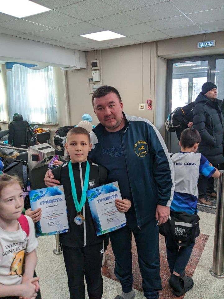 Нурлатские пловцы вернулись домой с наградами