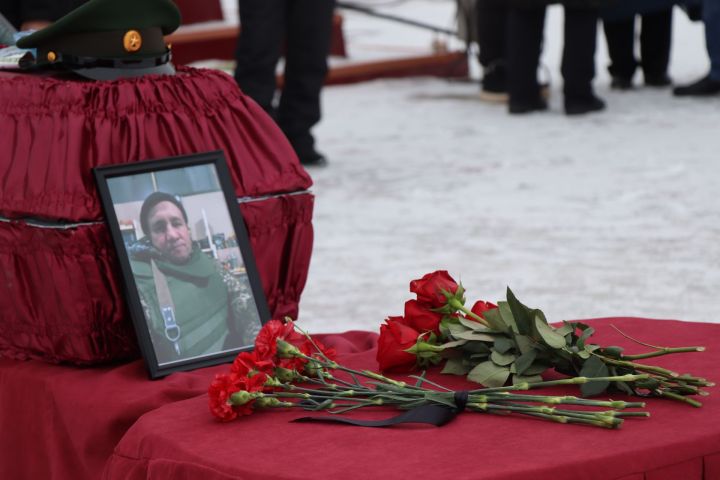 В Нурлате состоялось прощание с участником СВО Боголюбовым Сергеем