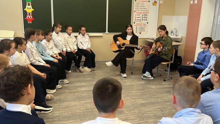 В Нурлатской школе №2 отпраздновали Международный день музыки