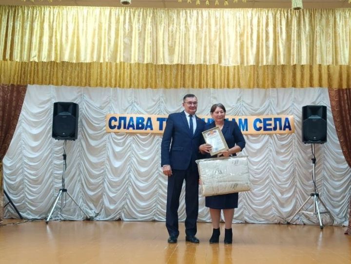 В деревне Салдакаево чествовали тружеников сельского хозяйства