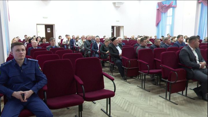 На пожаре, произошедшем 15 ноября, погибла женщина и пострадали двое ее детей