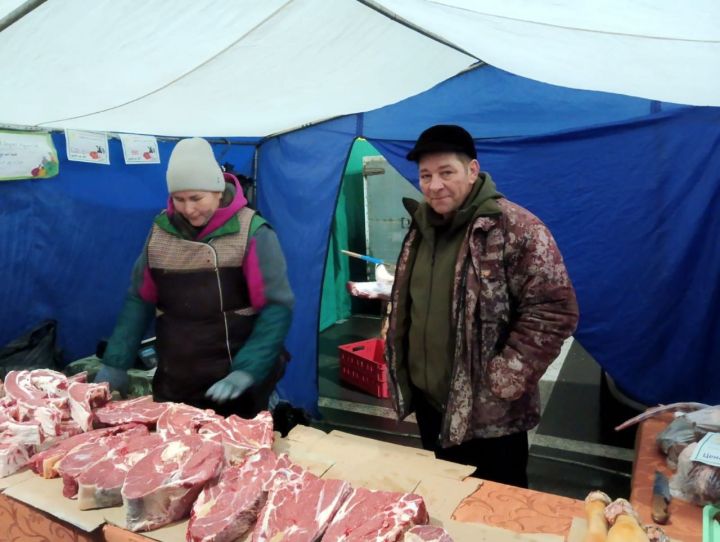 Нурлатские аграрии представили свою продукцию на ярмарке в Казани